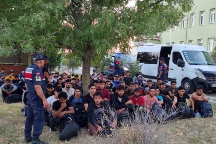 Kırklareli'de 88 ka&ccedil;ak g&ouml;&ccedil;men yakalandı