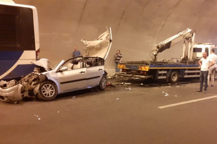 Ankara'da feci kazada 3 kişi yaralandı