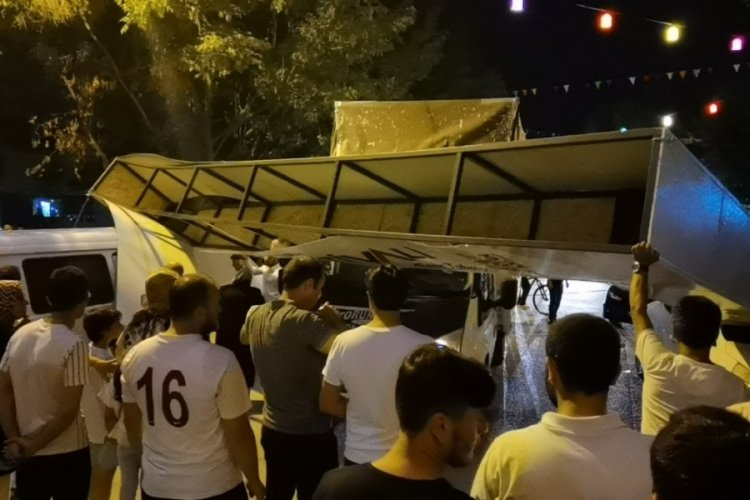 Bursa'da Hikmet Şahin K&uuml;lt&uuml;rparkı'nda faciadan d&ouml;n&uuml;ld&uuml;