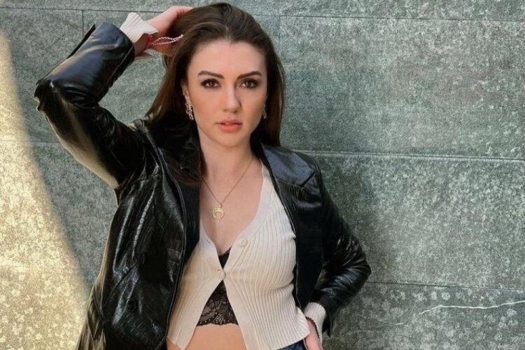 Burcu &Ouml;zberk k&ouml;t&uuml; haberi kendi duyurdu