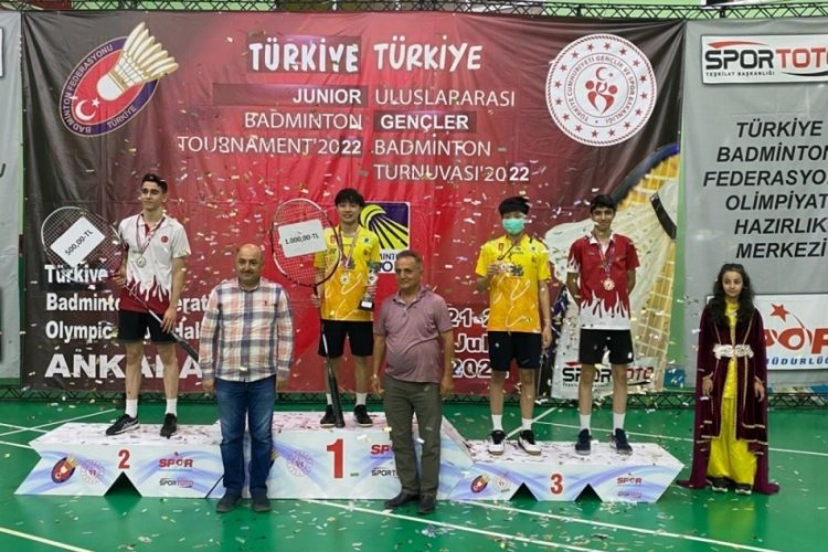 Bursa Osmangazili gen&ccedil; raketten b&uuml;y&uuml;k başarı