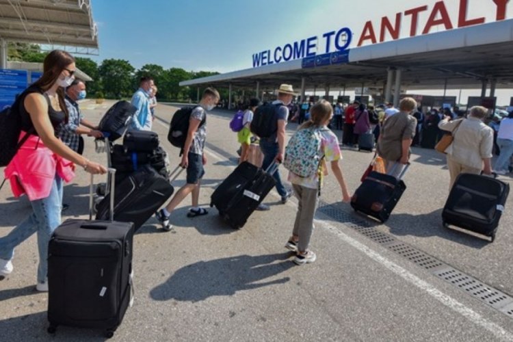 T&uuml;rkiye'yi 6 ayda 16,4 milyon turist ziyaret etti