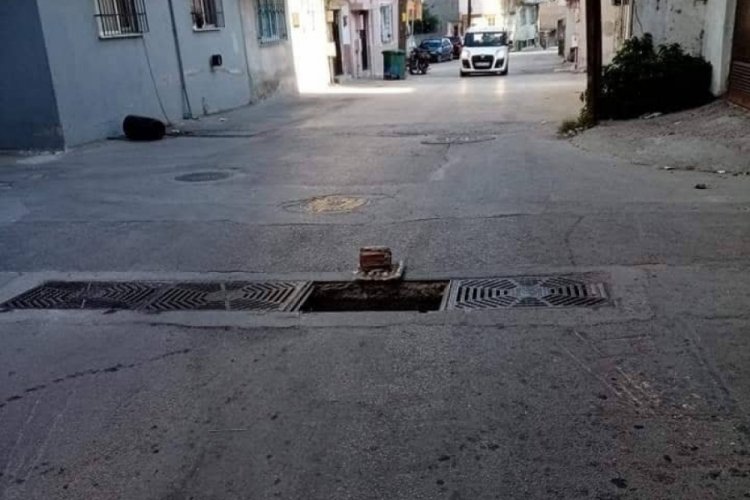 Bursa'da hırsızlar yine mazgalları &ccedil;aldı