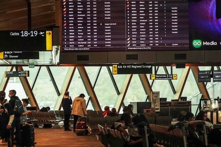 O &uuml;lke  2,5 yıl sonra Covid kısıtlamalarını tamamen kaldırdı