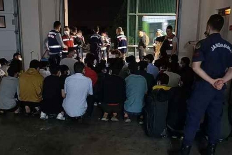 58 d&uuml;zensiz g&ouml;&ccedil;men sınır dışı edildi