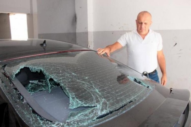 Trafikte otomobile saldırı: 3 milyonluk zarar