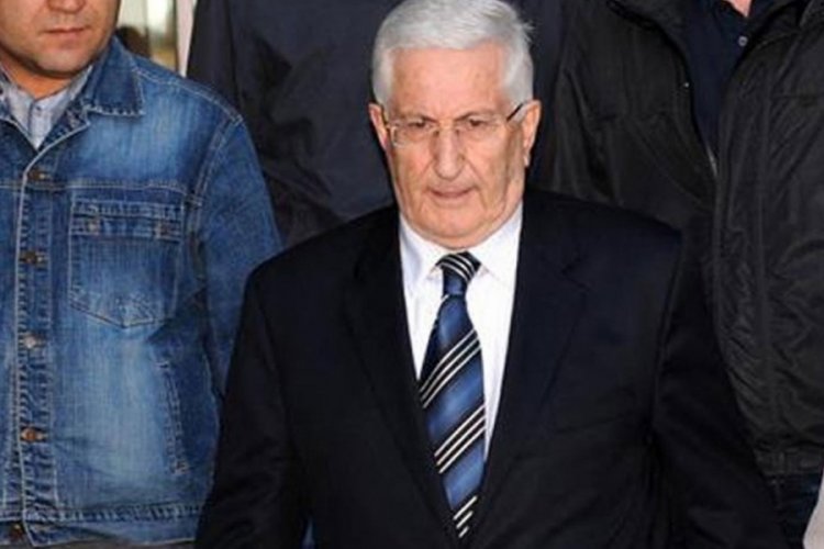 Eski orgeneral &Ccedil;evik Bir, sağlık sorunları nedeniyle tahliye edildi