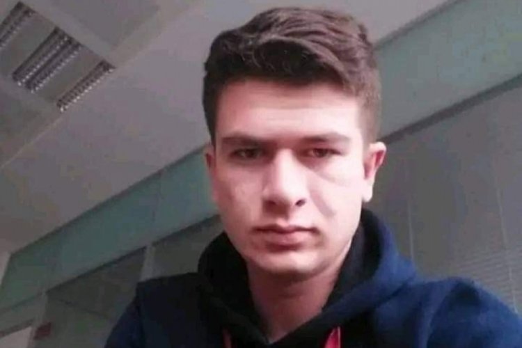 Otomobil ile motosikletin &ccedil;arpıştığı kazada 2 &ouml;l&uuml;, 1 yaralı