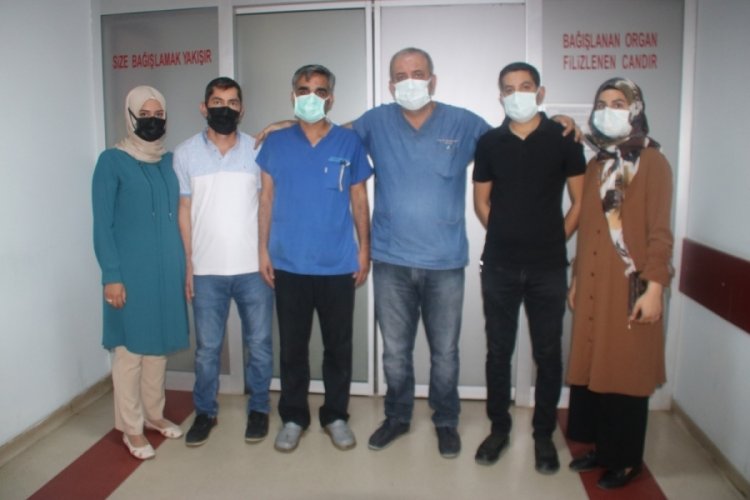 Kocaları i&ccedil;in b&ouml;breklerini takas ettiler