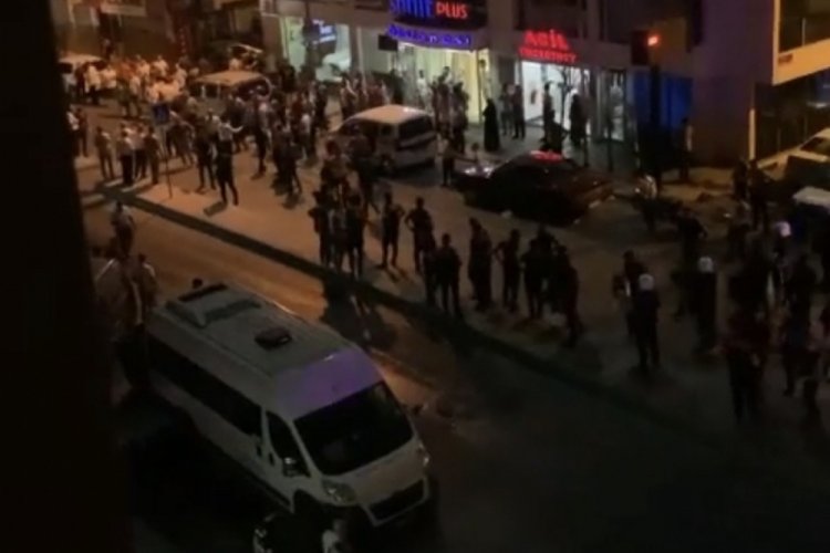 Kız ka&ccedil;ırma iddiasından &ccedil;ıkan yanlış anlaşılmada 2 kişi yaralandı