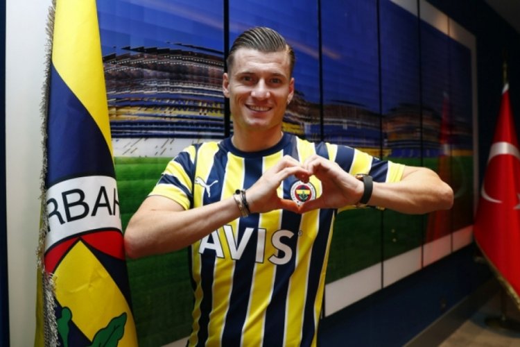 Fenerbah&ccedil;e, Ezgjan Alioski'yi kadrosuna kattığını a&ccedil;ıkladı