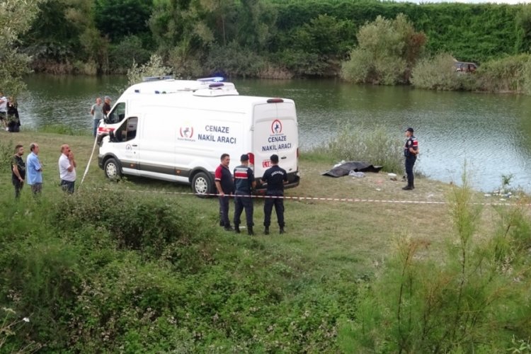 D&uuml;zce'de y&uuml;z&uuml;n&uuml; yıkamak isterken d&uuml;şt&uuml;ğ&uuml; g&ouml;lette boğuldu