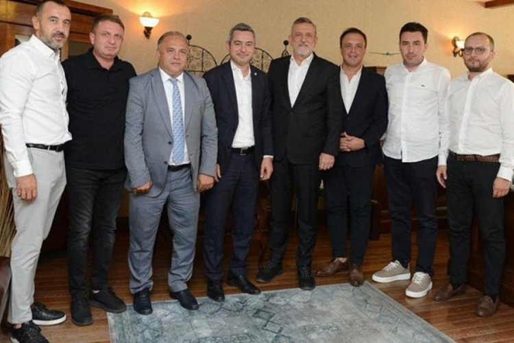 Bursaspor y&ouml;netiminden Burkay'a ziyaret