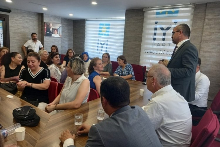 İYİ Parti Nil&uuml;fer İl&ccedil;e Başkanlığı: İktidara giden yol ev hanımının g&ouml;nl&uuml;ne girmekten ge&ccedil;er
