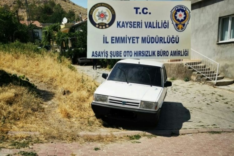 Kayseri'de &ccedil;alıntı otomobili polis buldu