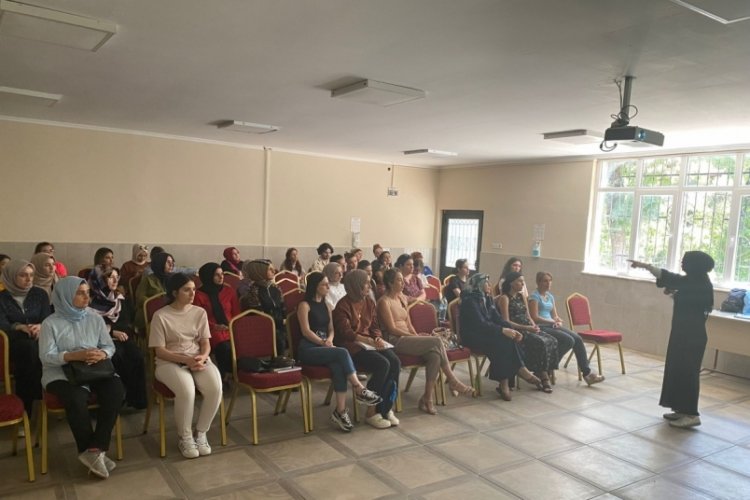 Bursa Osmangazi Halk Eğitim'de 5 bin kişiye "afet bilinci eğitimi" verildi