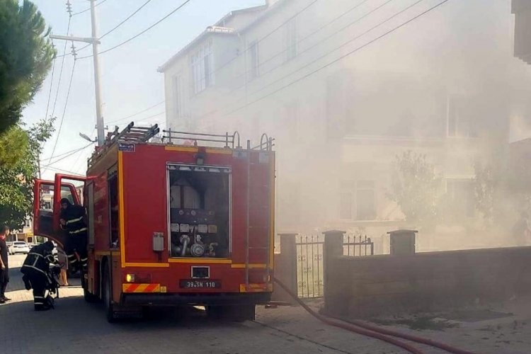 Kırklareli L&uuml;leburgaz'da ev yangını: 1 &ouml;l&uuml;, 1 yaralı