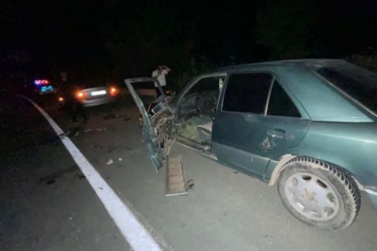 Rize'de feci kaza! Kamyon iki otomobille &ccedil;arpıştı: 1 &ouml;l&uuml;, 1 yaralı