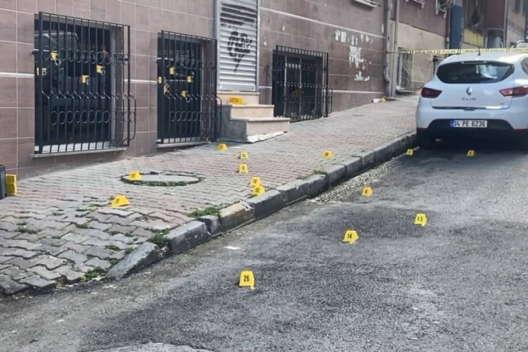 İstanbul'da silahlı &ccedil;atışma: 2 ağır yaralı