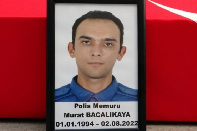 Beyin kanaması sonucu yaşamını yitiren polis memuru, son yolculuğuna uğurlandı