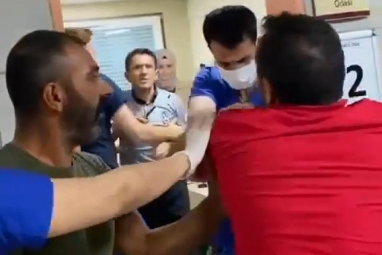 Bursa'da hastayı uyaran doktora saldırı