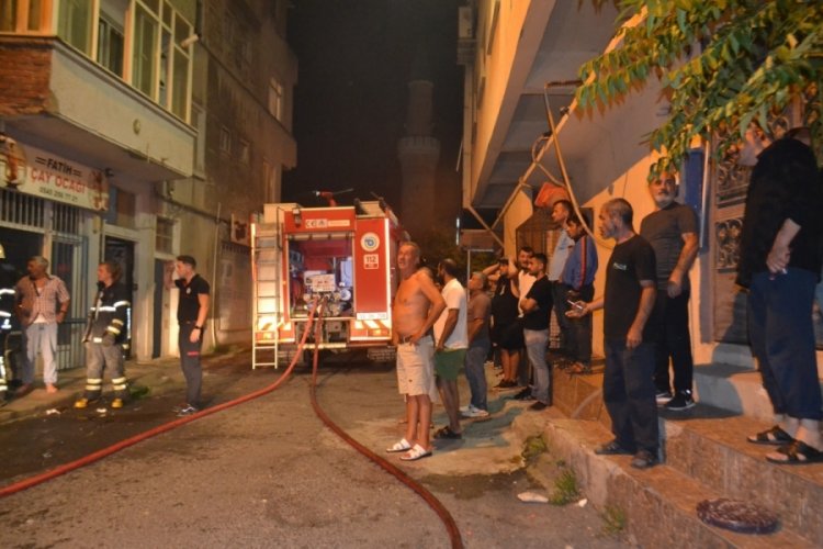 Mahalleliyi korkutan yangın