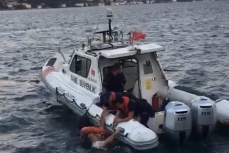 İstanbul Boğazı'nda &ouml;l&uuml;m kalım m&uuml;cadelesi