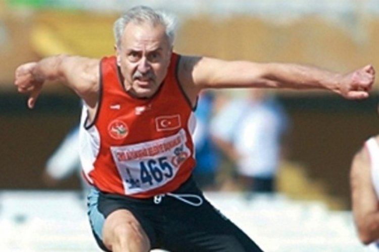 Bursa'da veteran atletten gururlandıran başarı