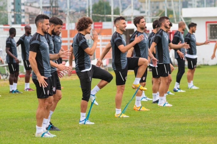 Samsunspor, 15 futbolcu ile s&ouml;zleşme imzaladı