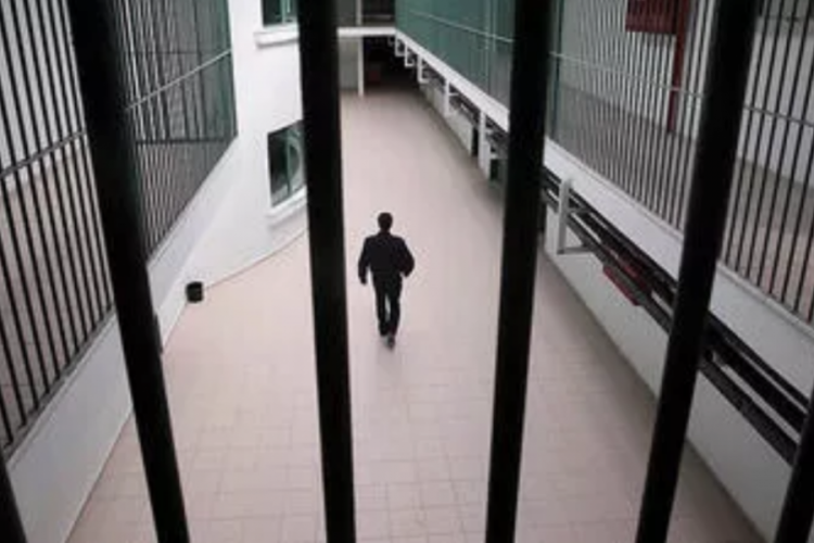Cezaevine uyuşturucu sokan avukat: &Ouml;l&uuml;mle tehdit ettiler