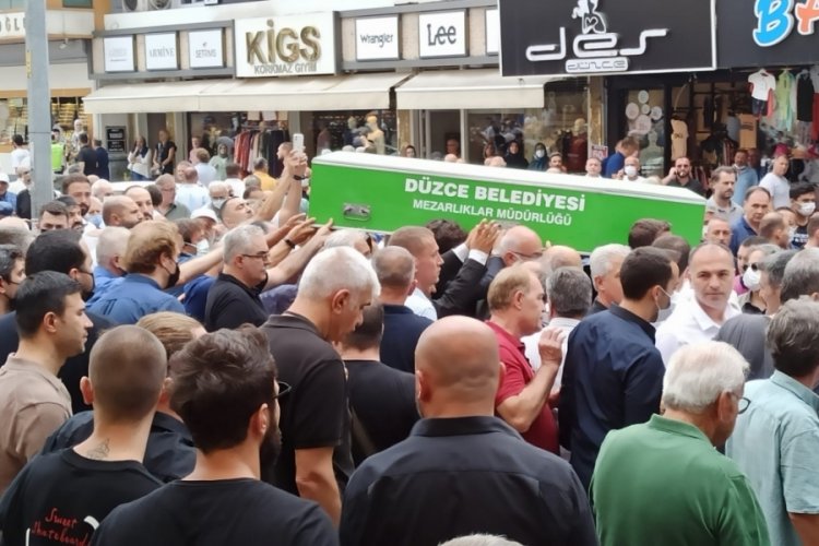 İş insanı Haydar Suat &Ouml;zt&uuml;rk son yolculuğuna uğurlandı