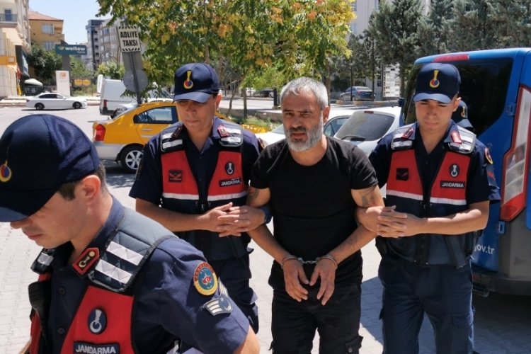 Cinayetten h&uuml;k&uuml;ml&uuml; cezaevi firarisi s&ouml;yledikleriyle 'pes' dedirtti