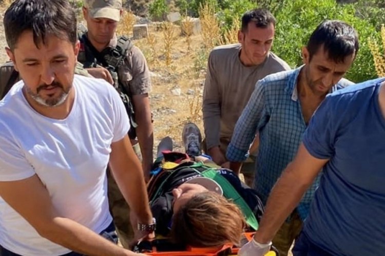 16 yaşındaki Fadime, hayvan otlatırken u&ccedil;urumdan yuvarlandı