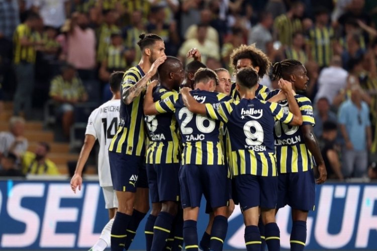 Fenerbah&ccedil;e, Slovacko'yu 3-0 mağlup etti