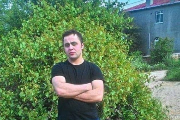 Kestiği ağa&ccedil; &uuml;zerine d&uuml;şen orman iş&ccedil;isi ağır yaralandı