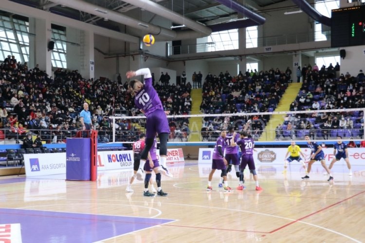 Afyon Belediyespor takımları liglerden &ccedil;ekildi