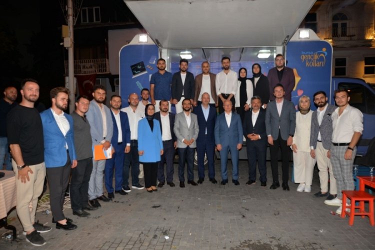 Ak Parti Bursa İl Başkanlığı'nın "Y&uuml;z Y&uuml;ze Y&uuml;z G&uuml;n" ziyaretleri devam ediyor