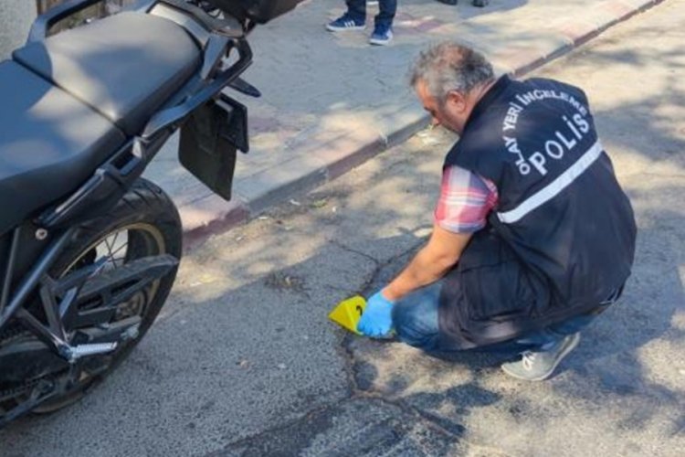 Kahramanmaraş'ta bir kişiye hem silah hem bı&ccedil;akla saldırdılar
