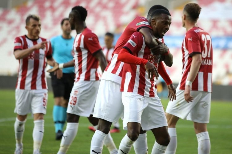 DG Sivasspor ve Gaziantep FK berabere kaldı