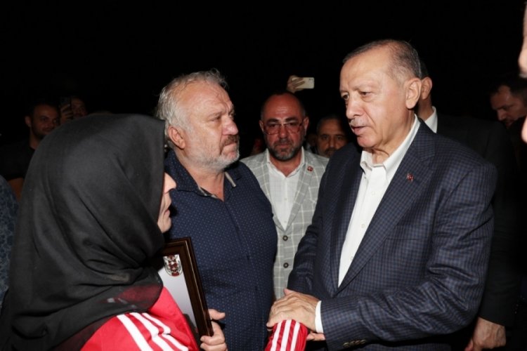 Cumhurbaşkanı Erdoğa'dan şehit ailesine ziyaret