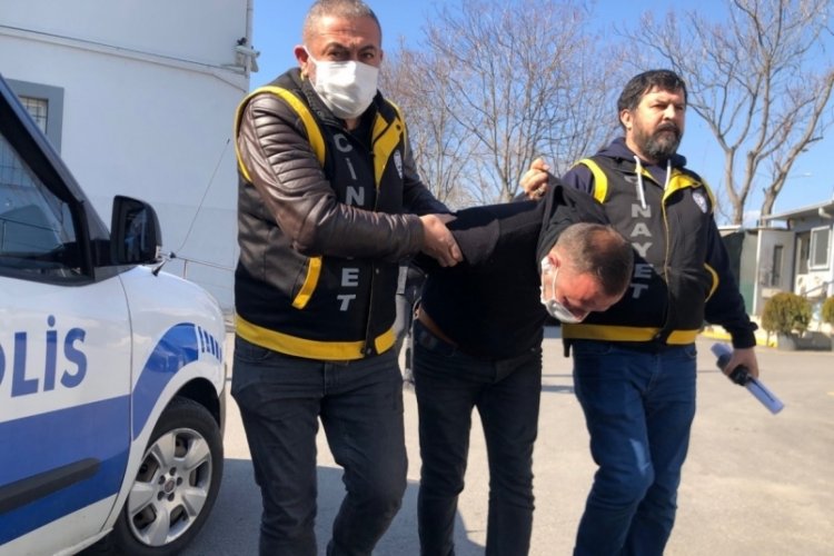 Bursa'da cami hocasını bı&ccedil;aklayan şahıstan flaş a&ccedil;ıklama: Bı&ccedil;ağı rastgele salladım