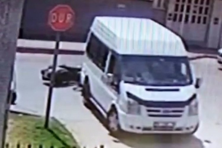 Bursa'da motosiklet d&uuml;ğ&uuml;n konvoyundaki minib&uuml;se &ccedil;arptı: 1 yaralı