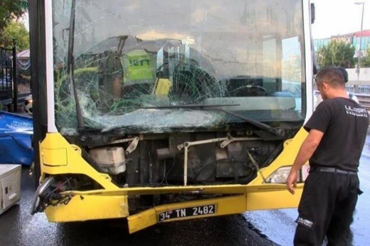 İETT otob&uuml;s&uuml; kaza yaptı