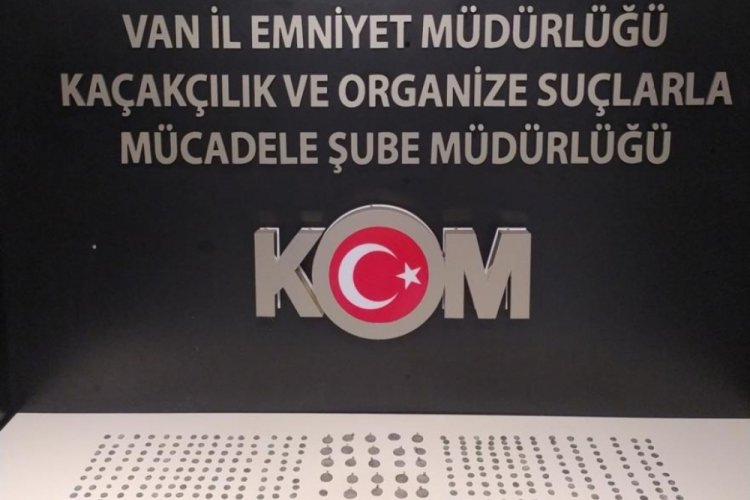 Van'da 349 adet Sikke ve ka&ccedil;ak malzemeler ele ge&ccedil;irildi
