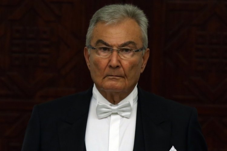 Deniz Baykal &ouml;ld&uuml; m&uuml;?
