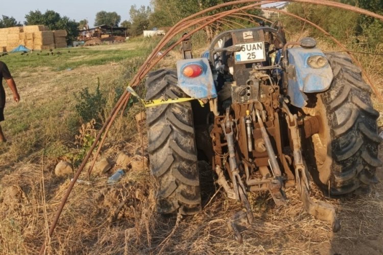 Trakt&ouml;r kazası gen&ccedil; kızı hayattan kopardı