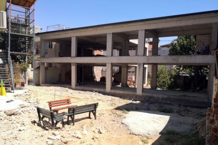 Bursa Osmangazi'de Adalet Camii Yeni Hizmet Binası y&uuml;kseliyor