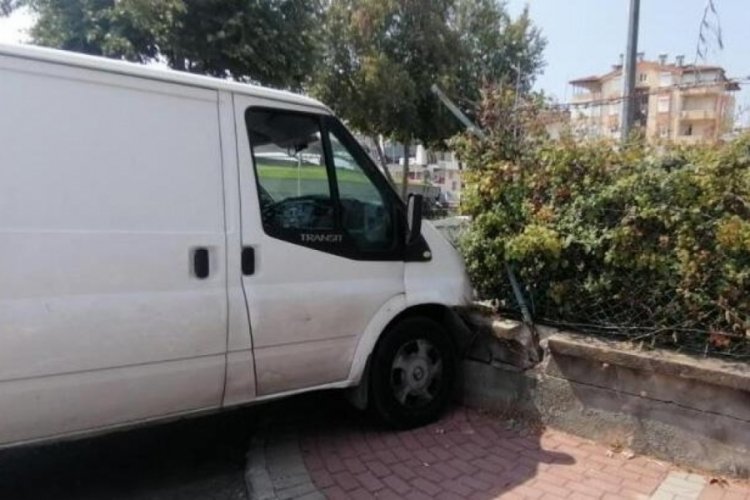 Alkoll&uuml; s&uuml;r&uuml;c&uuml;n&uuml;n ehliyetine el konuldu