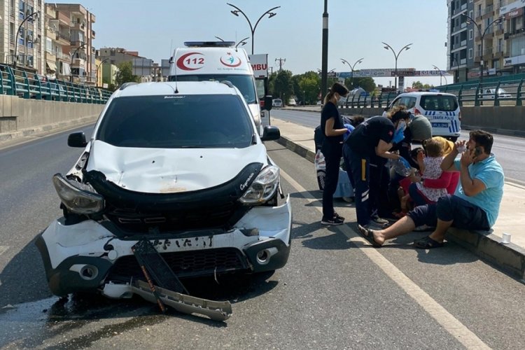 Manisa'da 2 ayrı kaza; 11 yaralı
