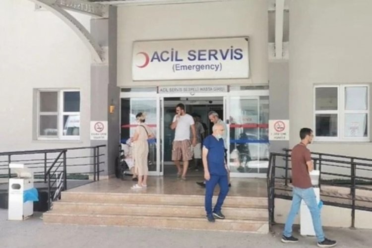 Tavuk d&ouml;ner yiyen 23 kişi zehirlendi